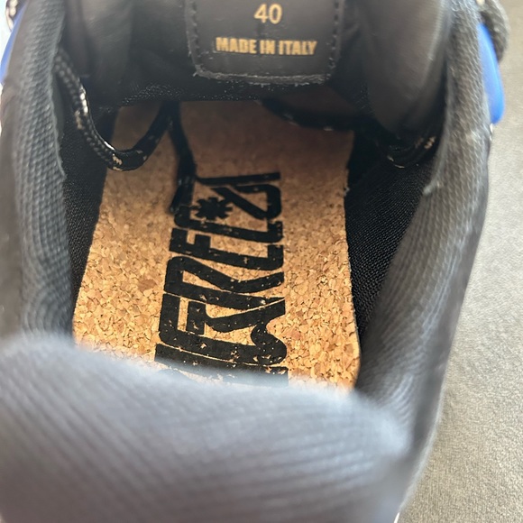 Versace Trigeca low top sneakers NWT 39.5 - Picture 9 of 12